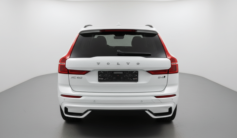 
								2023 Volvo XC60 2.0 B4 Plus Dark AWD full									