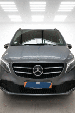 
										2021 Mercedes-Benz V-Class Avantgarde 300d full									