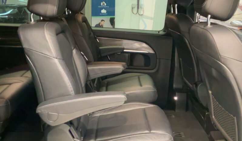 
								2021 Mercedes-Benz V-Class Avantgarde 300d full									