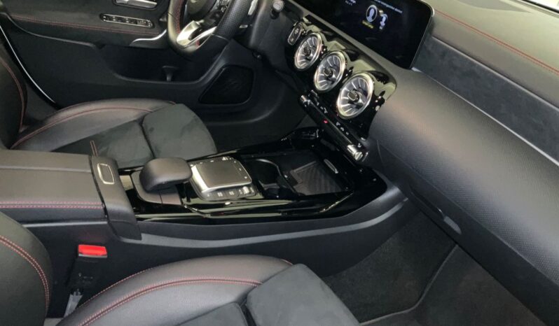 
								2021 Mercedes-Benz CLA-Klasse CLA 35 Shooting Brake AMG 4Matic full									