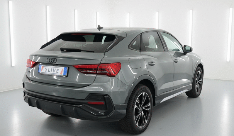 
								2023 Audi Q3 Sportback 35 TFSI S Line full									