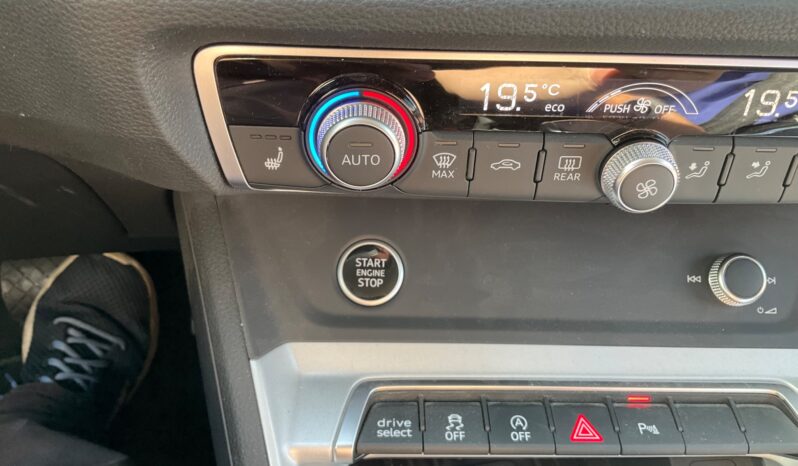 
								2023 Audi Q3 Sportback 35 TFSI S Line full									