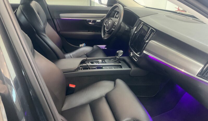 
								2020 Volvo V90 2.0 D3 Momentum Business Pro full									