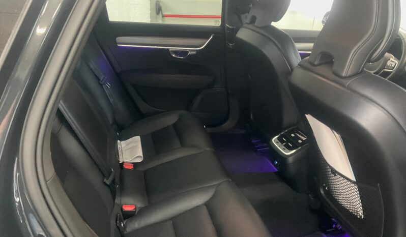 
								2020 Volvo V90 2.0 D3 Momentum Business Pro full									