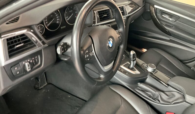
								2019   BMW 3er 320d Luxury Line Purity full									