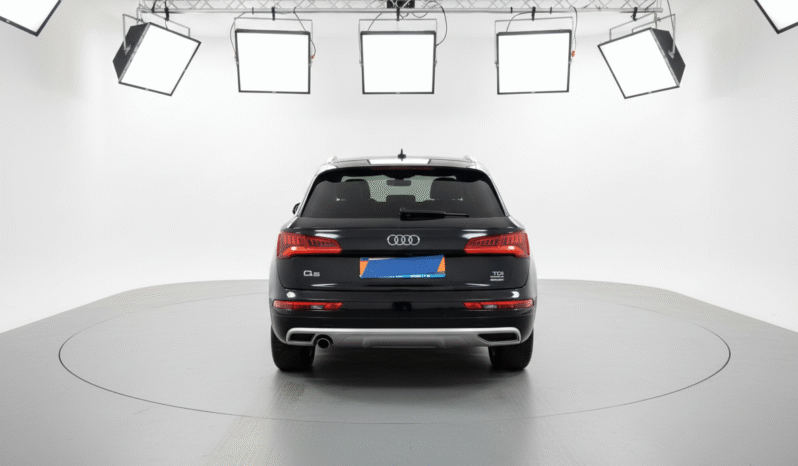 
								2017     Audi Q5 2.0 TDI quattro Sport full									