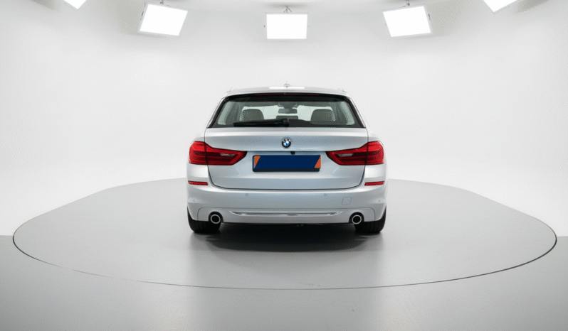 
								2017 BMW 5er 520d Luxury Line full									