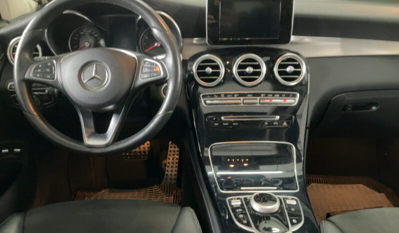 
								2017 Mercedes-Benz GLC-Klasse GLC 250 4Matic AMG Line full									