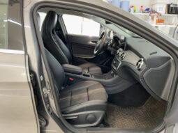 
										2018    Mercedes-Benz GLA-Klasse GLA 220 4Matic Urban full									