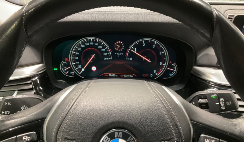 
								2017 BMW 5er 520d Luxury Line full									