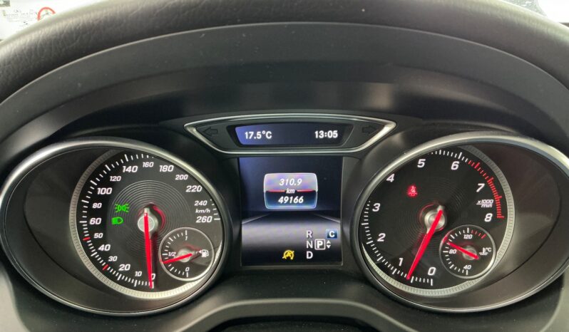 
								2018    Mercedes-Benz GLA-Klasse GLA 220 4Matic Urban full									