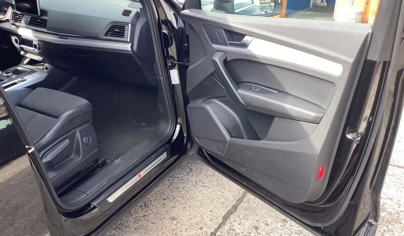 
								2017     Audi Q5 2.0 TDI quattro Sport full									