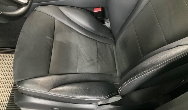 
								2017 Mercedes-Benz GLC-Klasse GLC 250 4Matic AMG Line full									