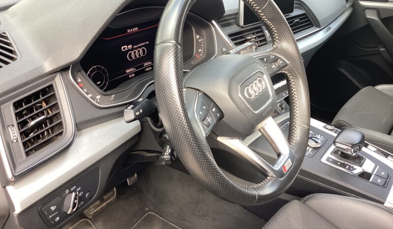 
								2017     Audi Q5 2.0 TDI quattro Sport full									